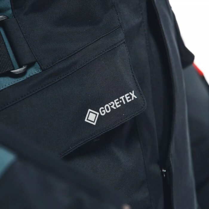 CARVE MASTER 3 GORE-TEX® - MEN'S WATERPROOF MOTORCYCLE JACKET 1
